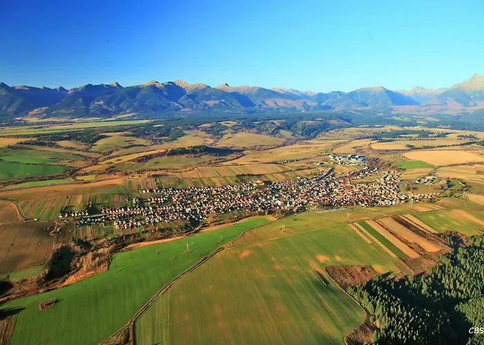 A Domcek Pod Krivanom בית כפרי *